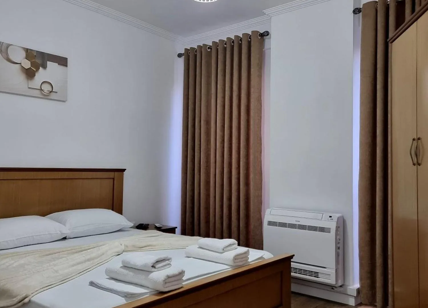 Treis Apartment Korce